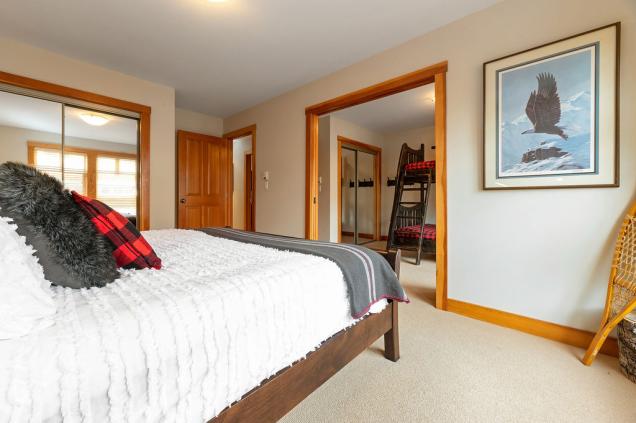  vacation rentals canada british columbia panorama  greywolf dr 