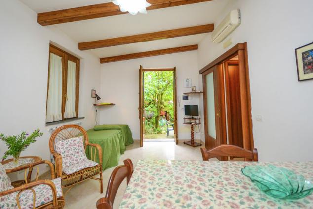 accommodation british columbia  vacation rentals italy campania sorrento