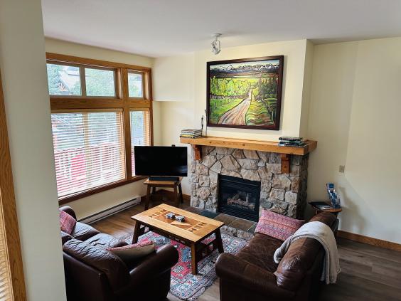  vacation rentals canada british columbia panorama  grey wolf drive 