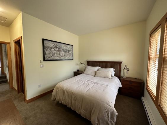  vacation rentals canada british columbia panorama  grey wolf drive 