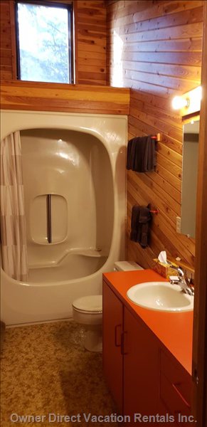  vacation rentals canada british columbia invermere   ave 