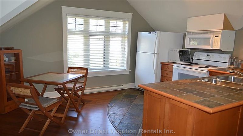  vacation rentals canada british columbia victoria  parker ave 