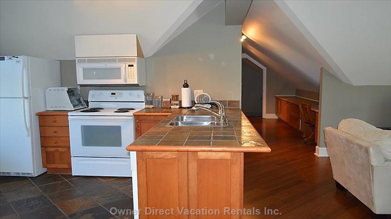  vacation rentals canada british columbia victoria  parker ave 