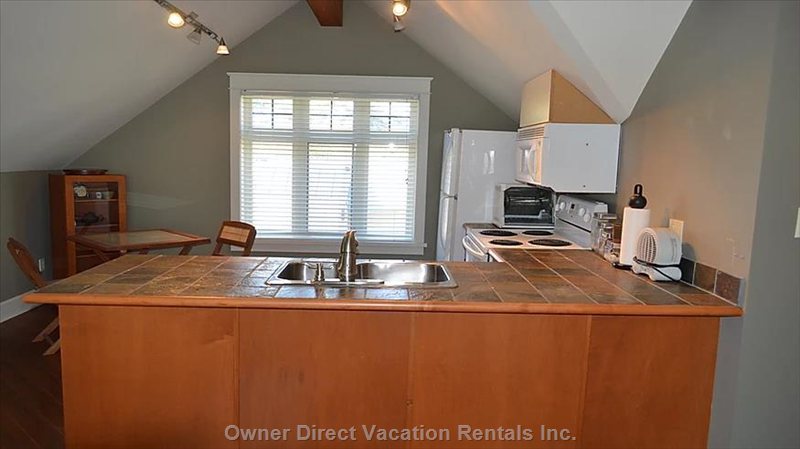  vacation rentals canada british columbia victoria  parker ave 