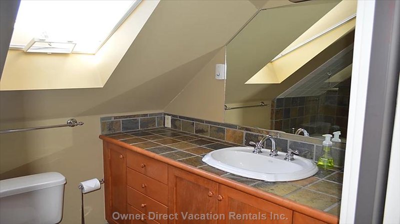  vacation rentals canada british columbia victoria  parker ave 