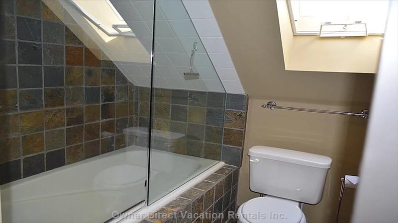  vacation rentals canada british columbia victoria  parker ave 