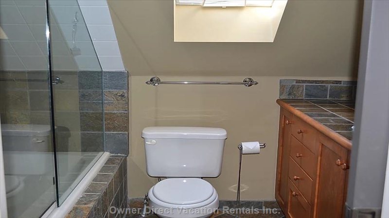 vacation rentals canada british columbia victoria  parker ave 