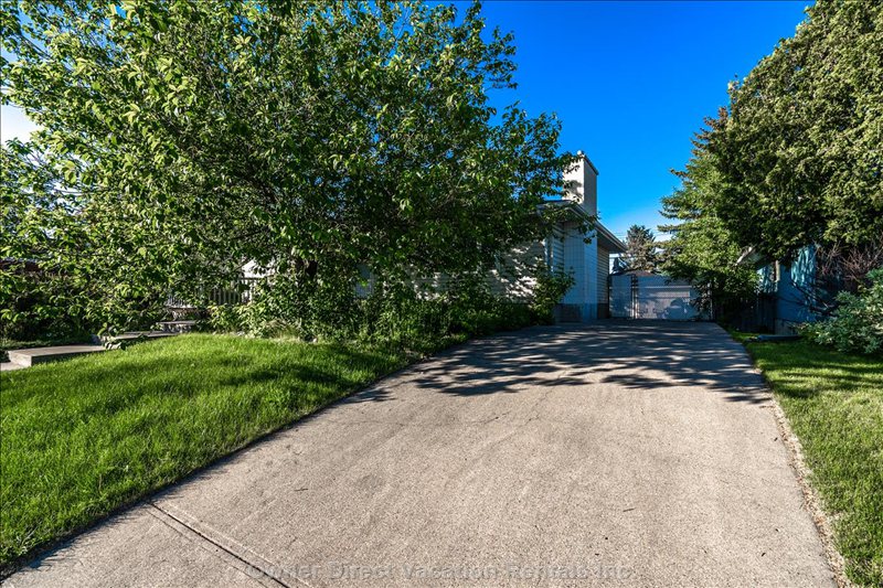 Calgary, AB, House for rent from 187.95 USD