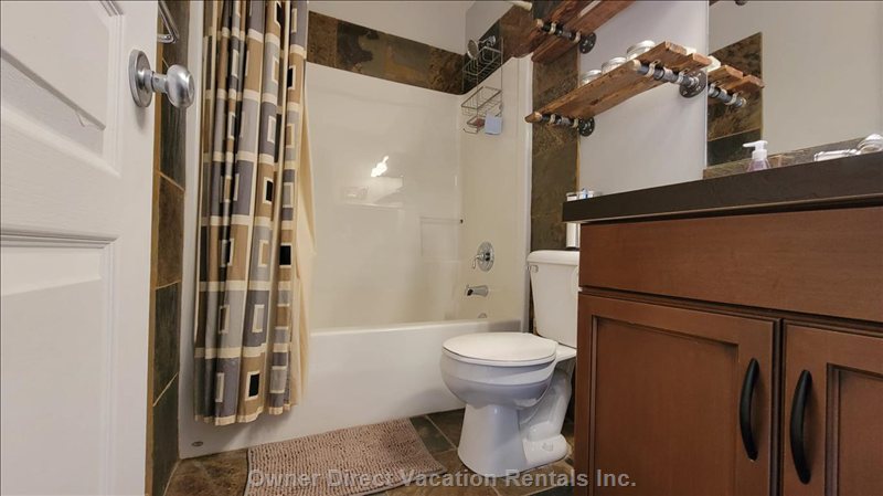  vacation rentals canada british columbia invermere  th street 