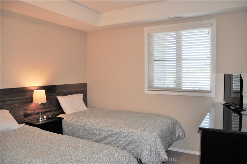  vacation rentals canada british columbia kelowna  country club drive 