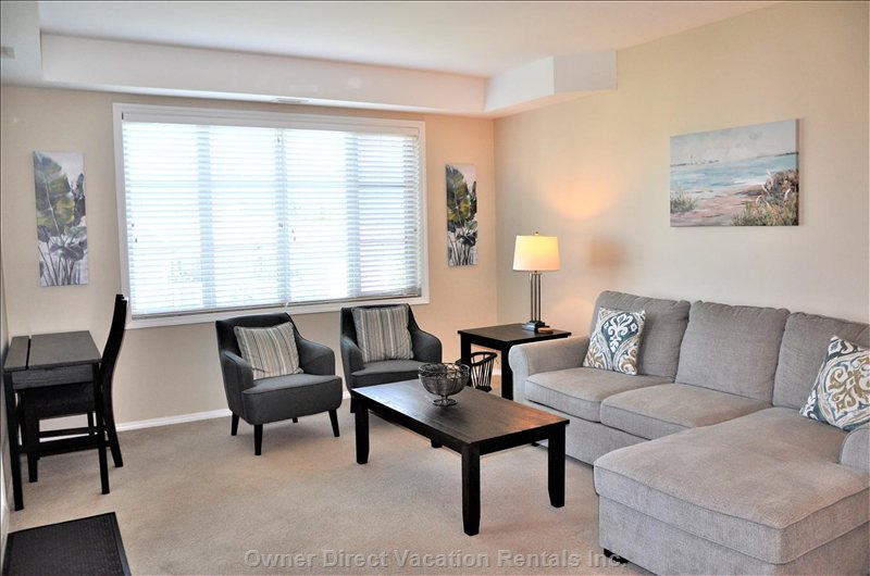  vacation rentals canada british columbia kelowna  country club drive 