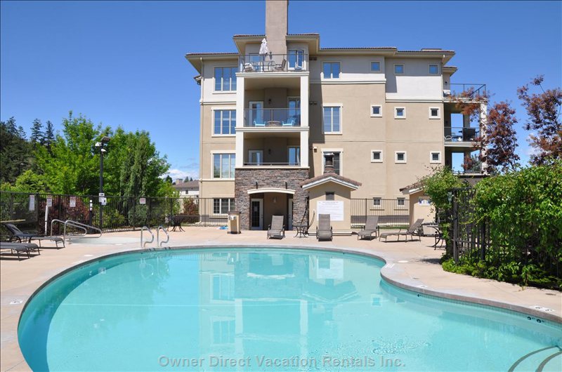  vacation rentals canada british columbia kelowna  country club drive 