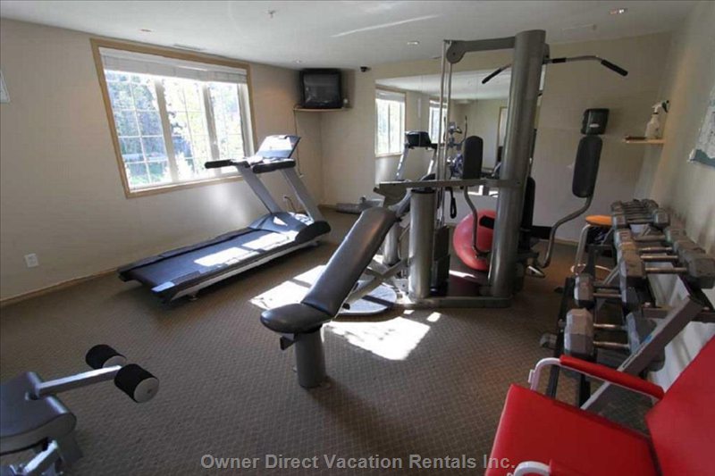  vacation rentals canada british columbia kelowna  country club drive 
