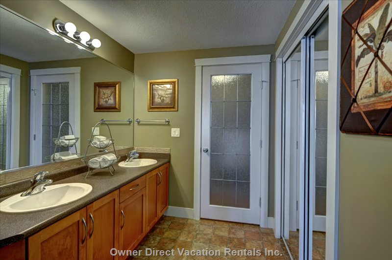  vacation rentals canada british columbia kelowna  sunset 