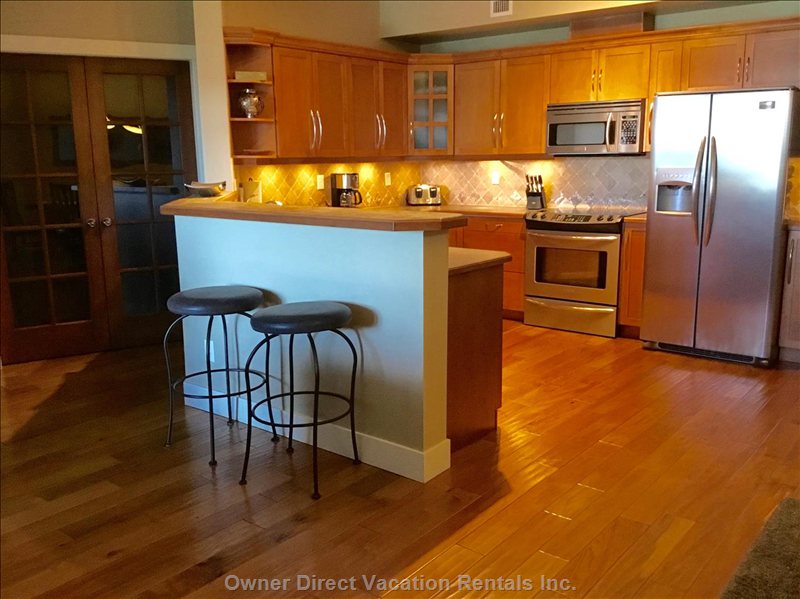  vacation rentals canada british columbia kelowna  sunset 