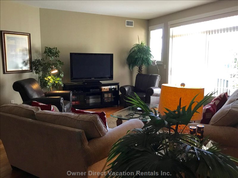  vacation rentals canada british columbia kelowna  sunset 