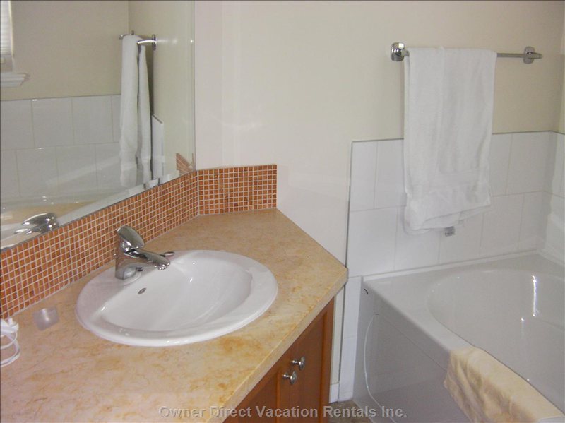 lakeshore villas vacation rentals vacation rentals canada british columbia osoyoos 