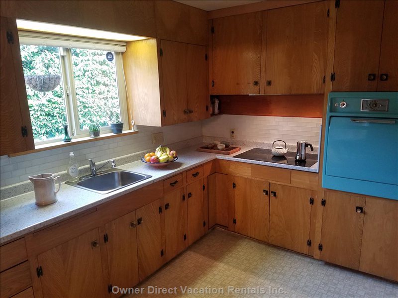  vacation rentals canada british columbia victoria  gonzales ave 