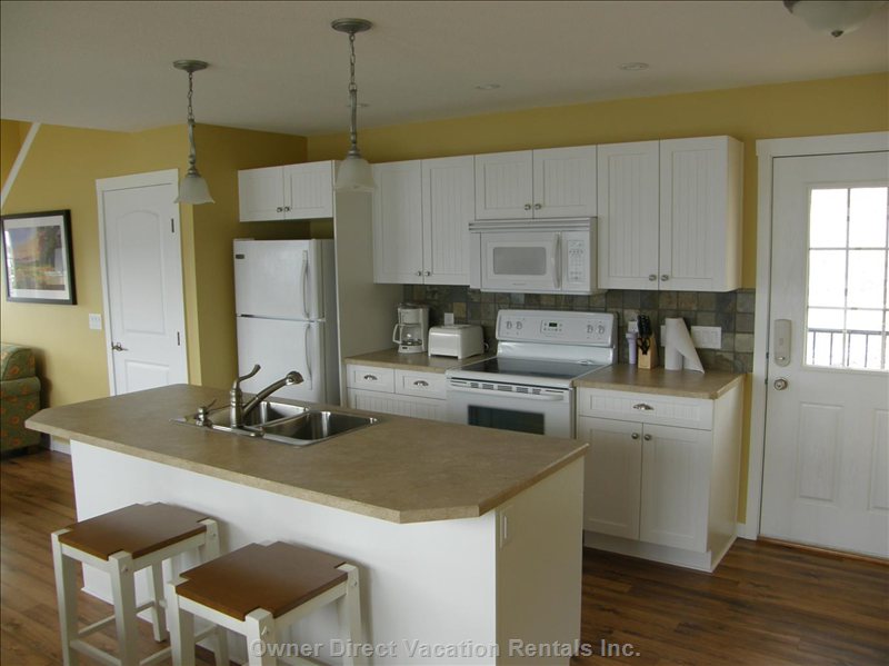 vacation rentals canada british columbia west kelowna  barcelona drive east 