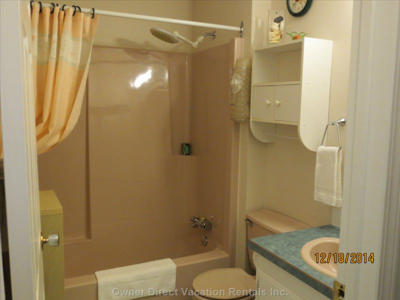  monashee inn vacation rentals vacation rentals canada british columbia beaverdell 