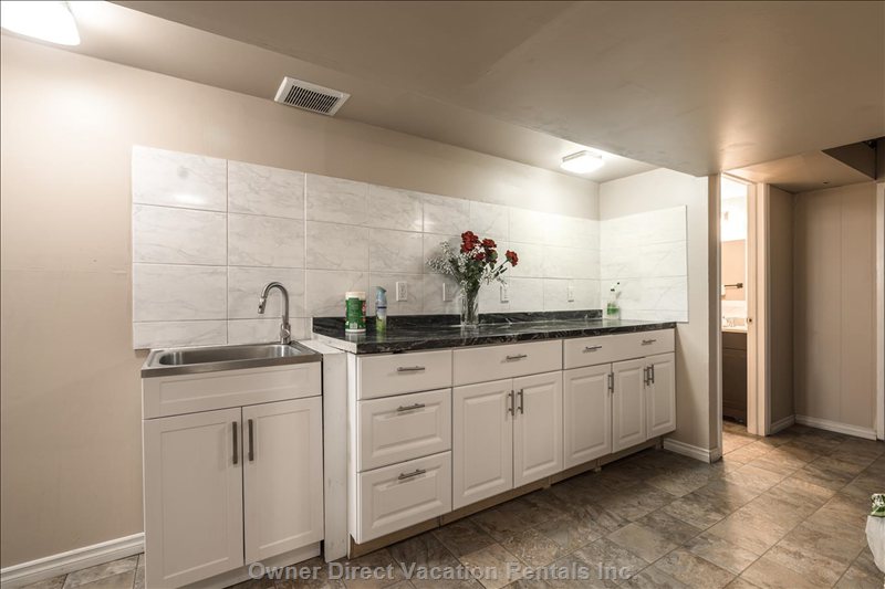  vacation rentals canada alberta calgary  meadowview road southwest 