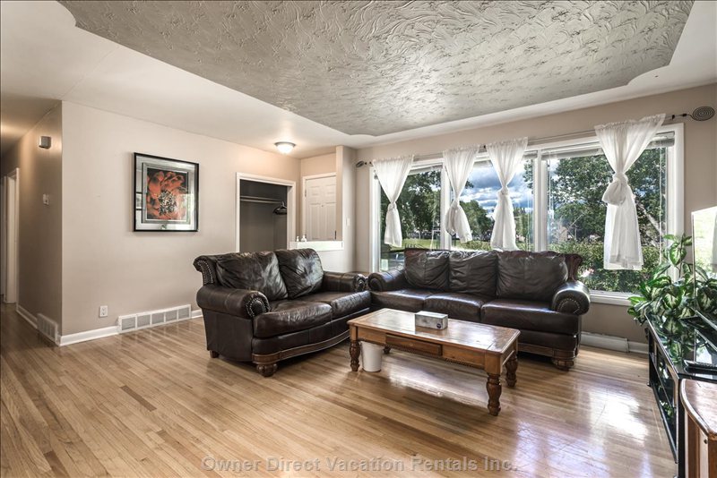  vacation rentals canada alberta calgary  meadowview road southwest 