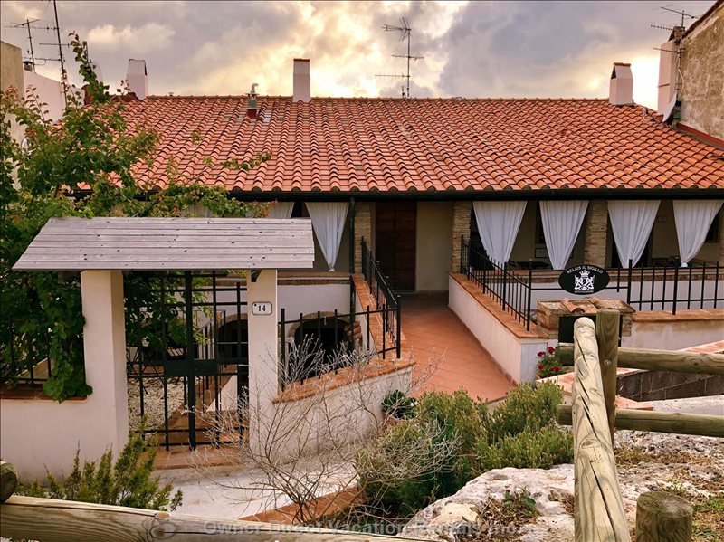  vacation rentals italy toscana rosignano marittimo via sdrucciolo del poggio  