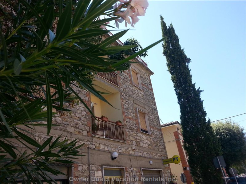  vacation rentals italy umbria castiglione del lago via partigiani  villastrada umbra 