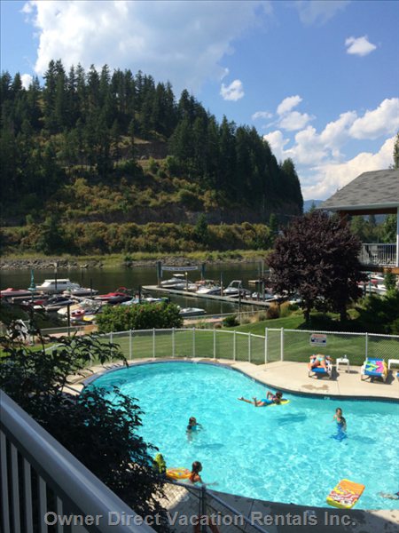  vacation rentals canada british columbia sicamous  riverside avenue 