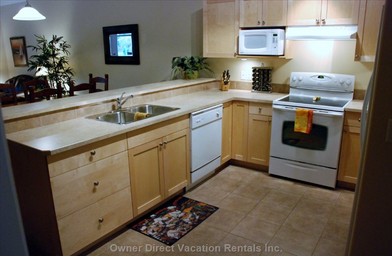  vacation rentals canada british columbia sicamous  riverside avenue 
