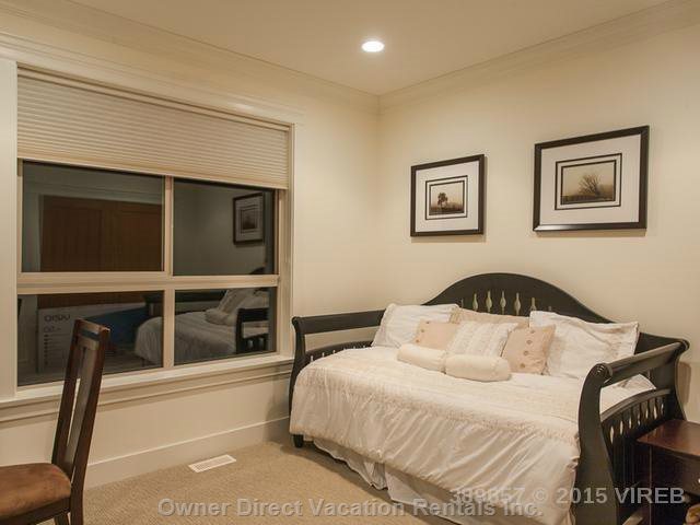  vacation rentals canada british columbia nanoose bay  stewart rd 