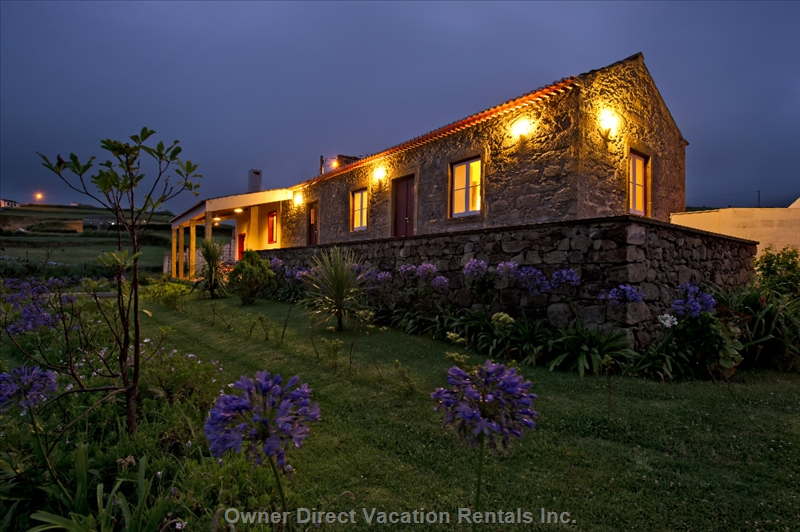 Cozy rural stone house with sea and mountain views. ID#209020