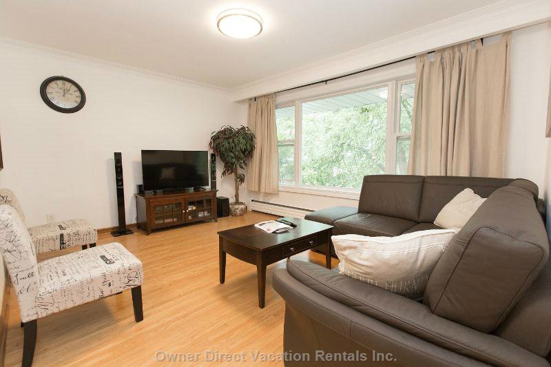 Beautifully furnished suite conveniently located for you to experience the best of Toronto, ID#225305